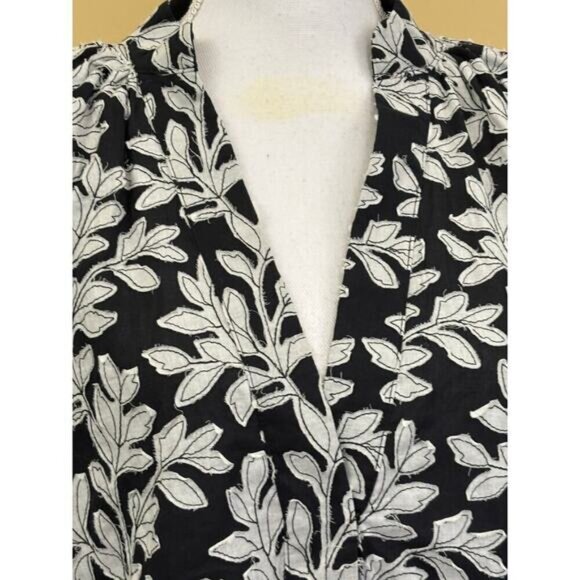 By Anthropologie black/white leaf print top, medium, graphic, edgy, statement - Picture 4 of 6